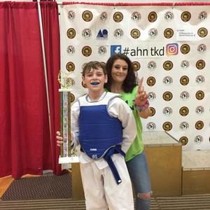 Meet your Posher, Felisha